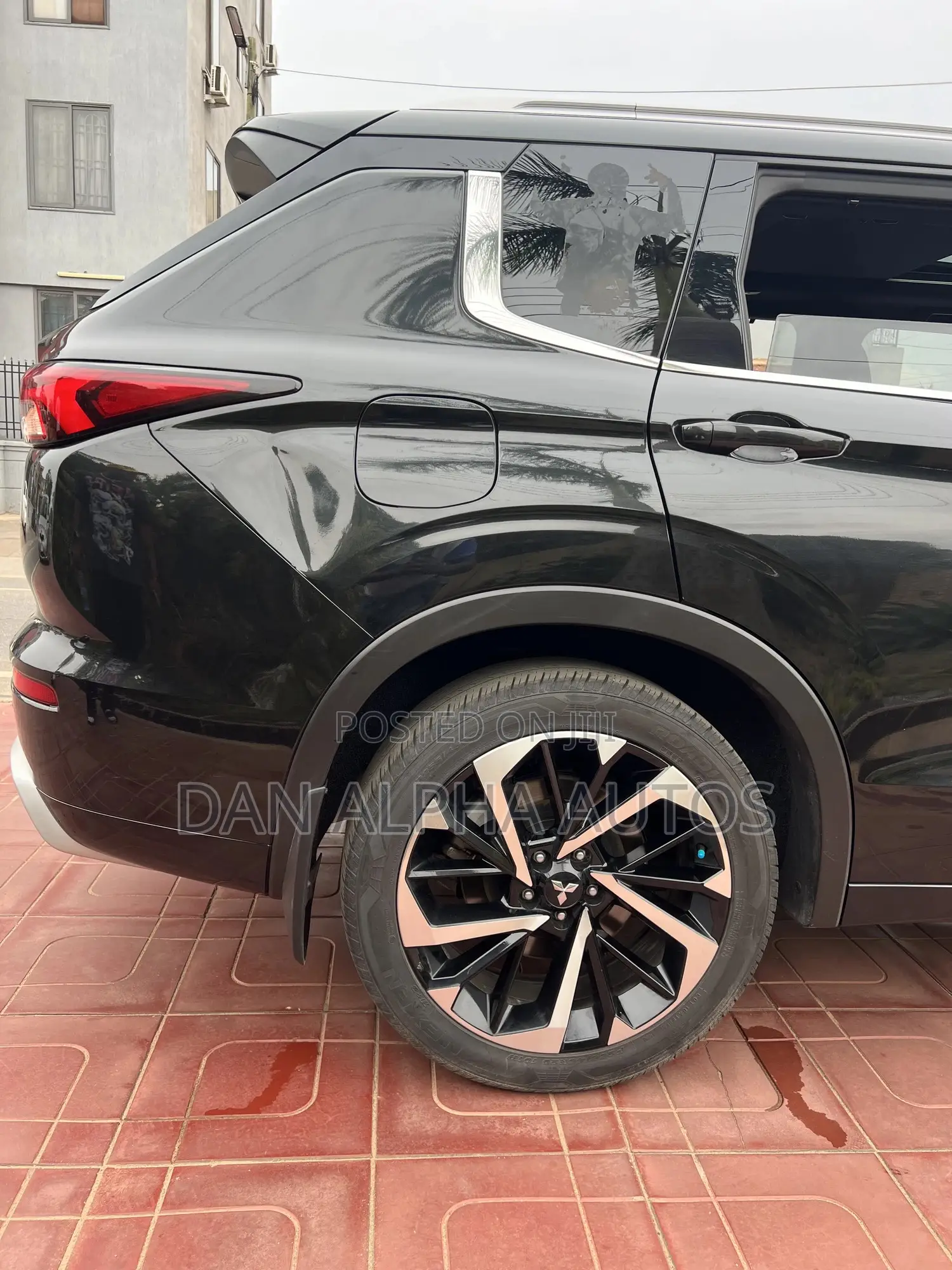 Mitsubishi Outlander SEL 2024 Black