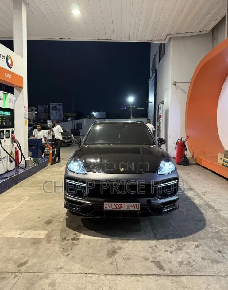 Porsche Cayenne Turbo AWD 2020 Gray