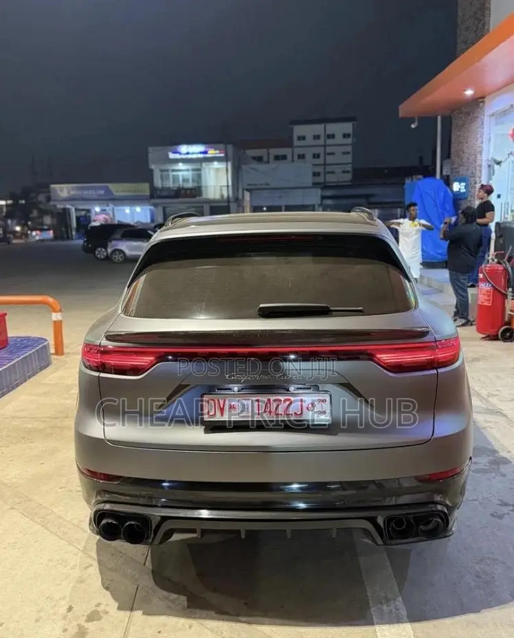 Porsche Cayenne Turbo AWD 2020 Gray