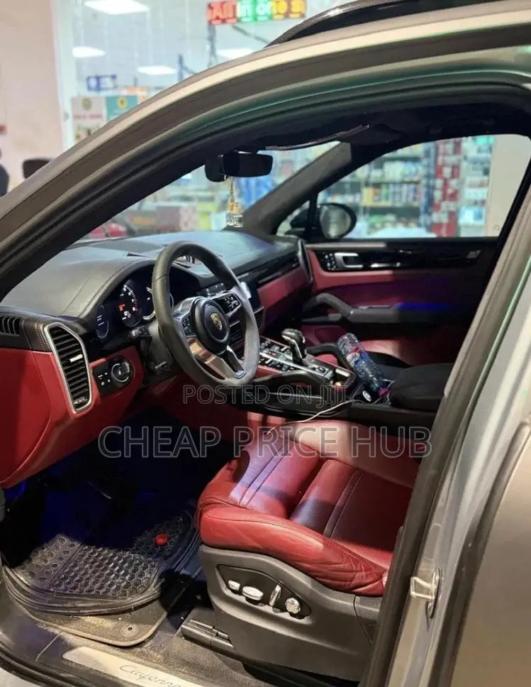 Porsche Cayenne Turbo AWD 2020 Gray