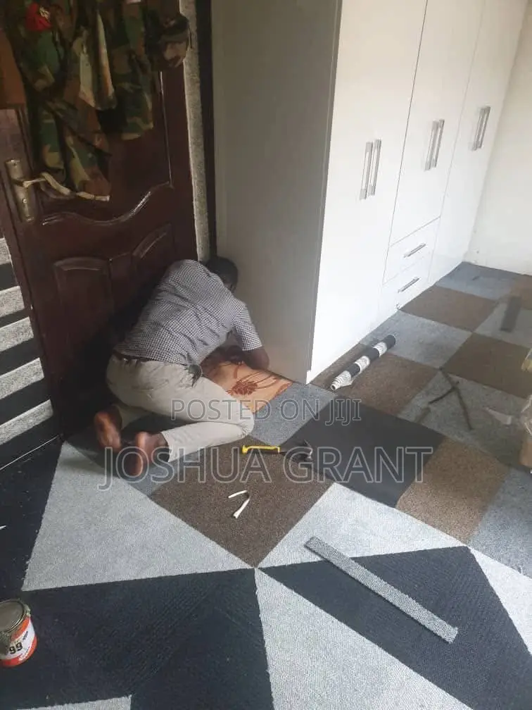 Woolen Carpet Tiles