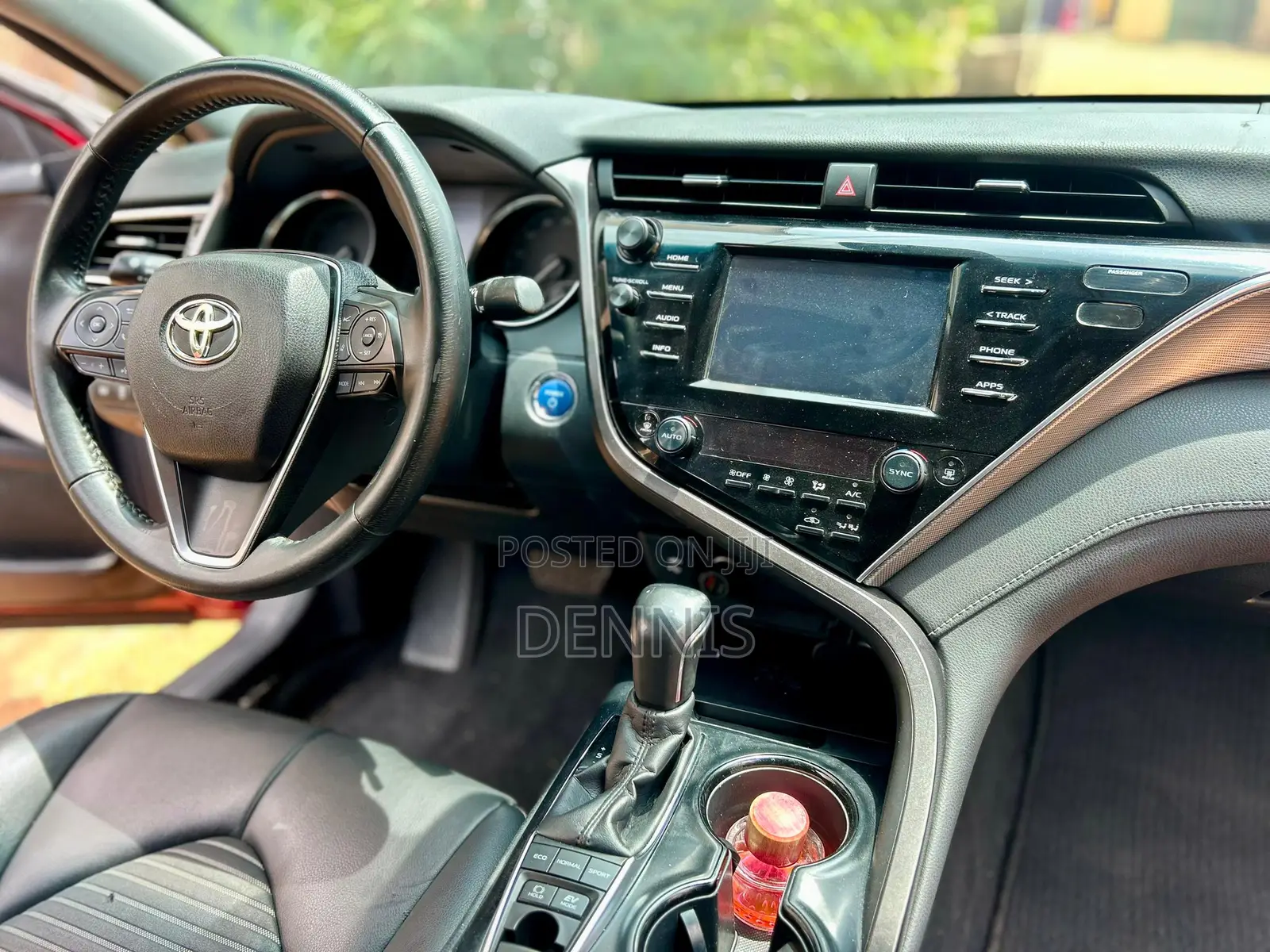 Toyota Camry SE FWD (2.5L 4cyl 8AM) 2018 Burgundy