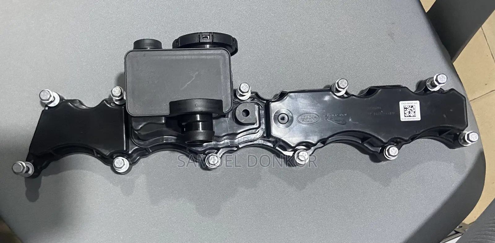 Range Rover Crankcase Vent Valve - Lr164405