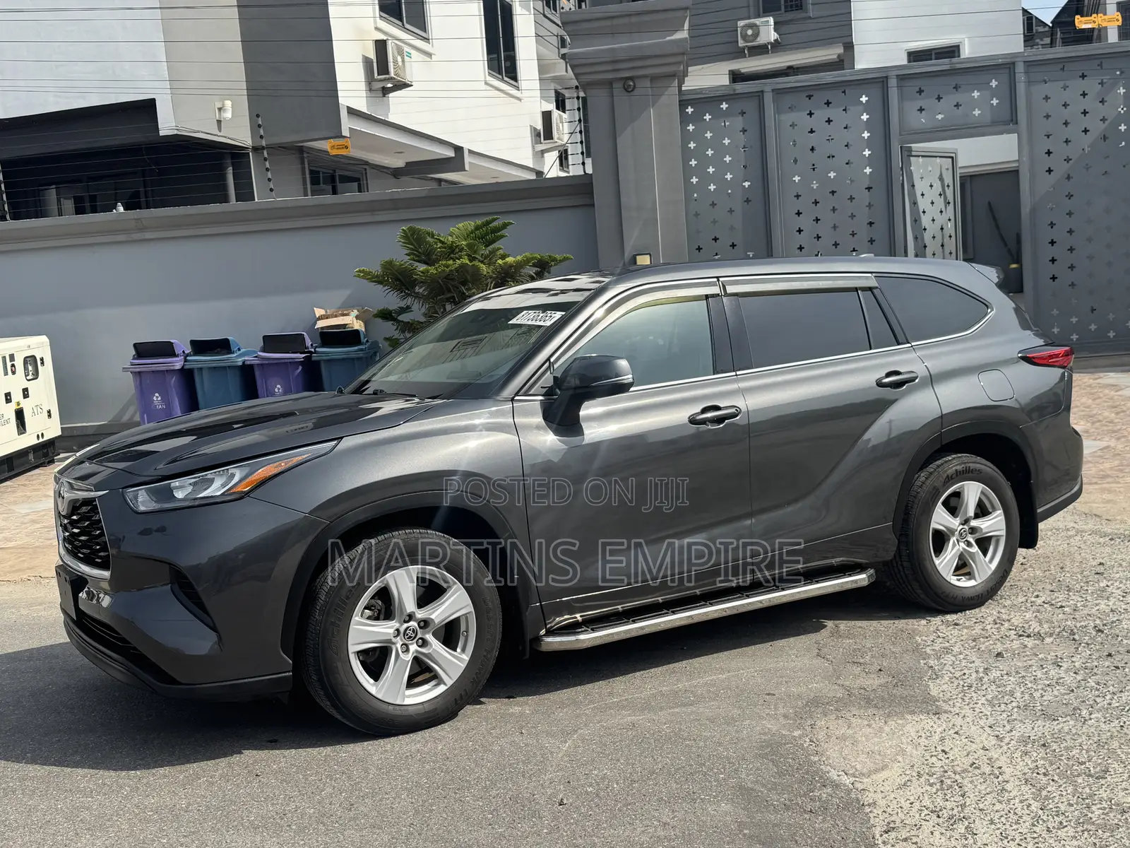 Toyota Highlander LE AWD 2020 Gray