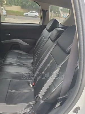 Mitsubishi Outlander 2.4 PHEV AWD 2013 White