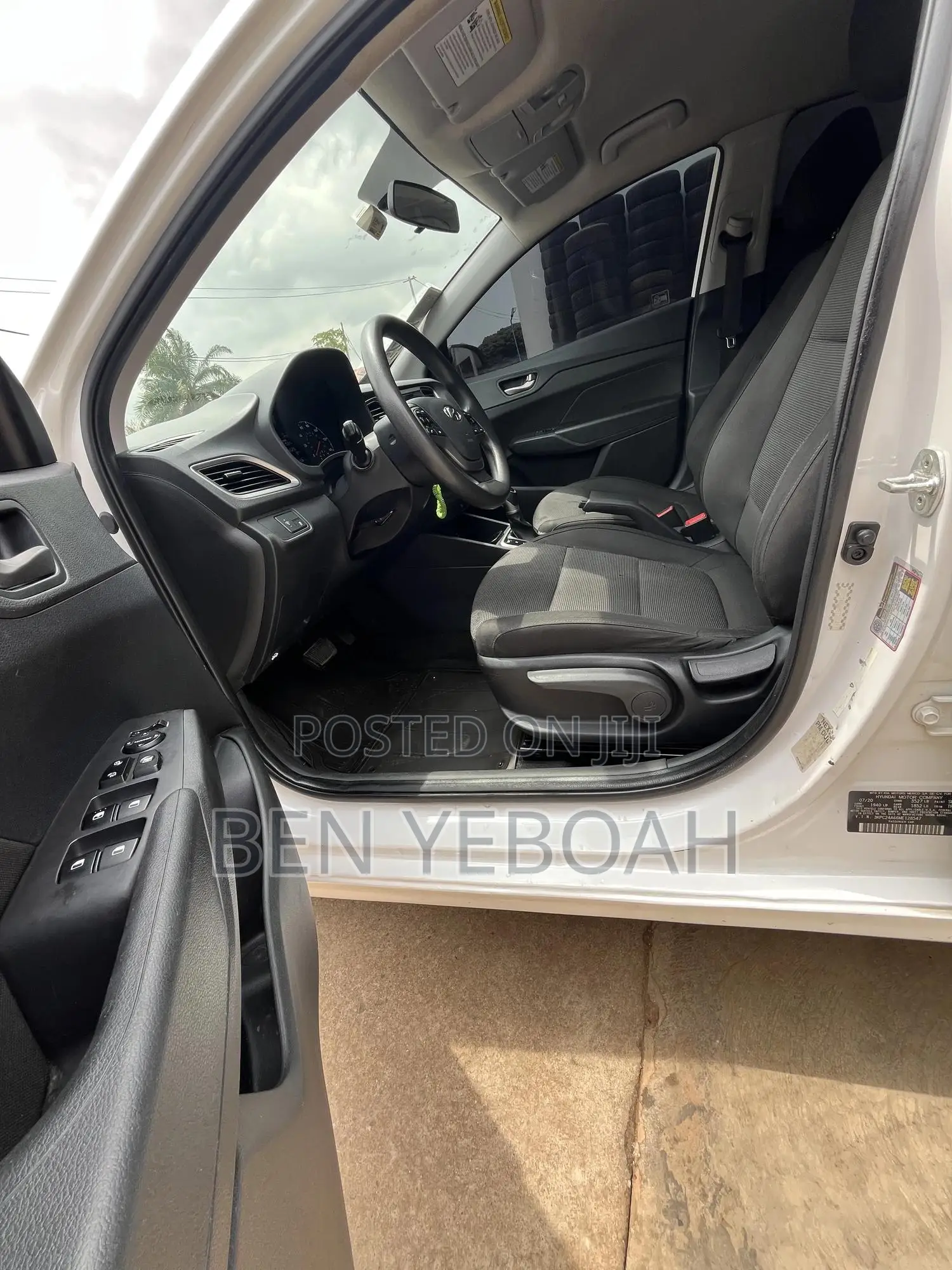Hyundai Accent SE 2020 White