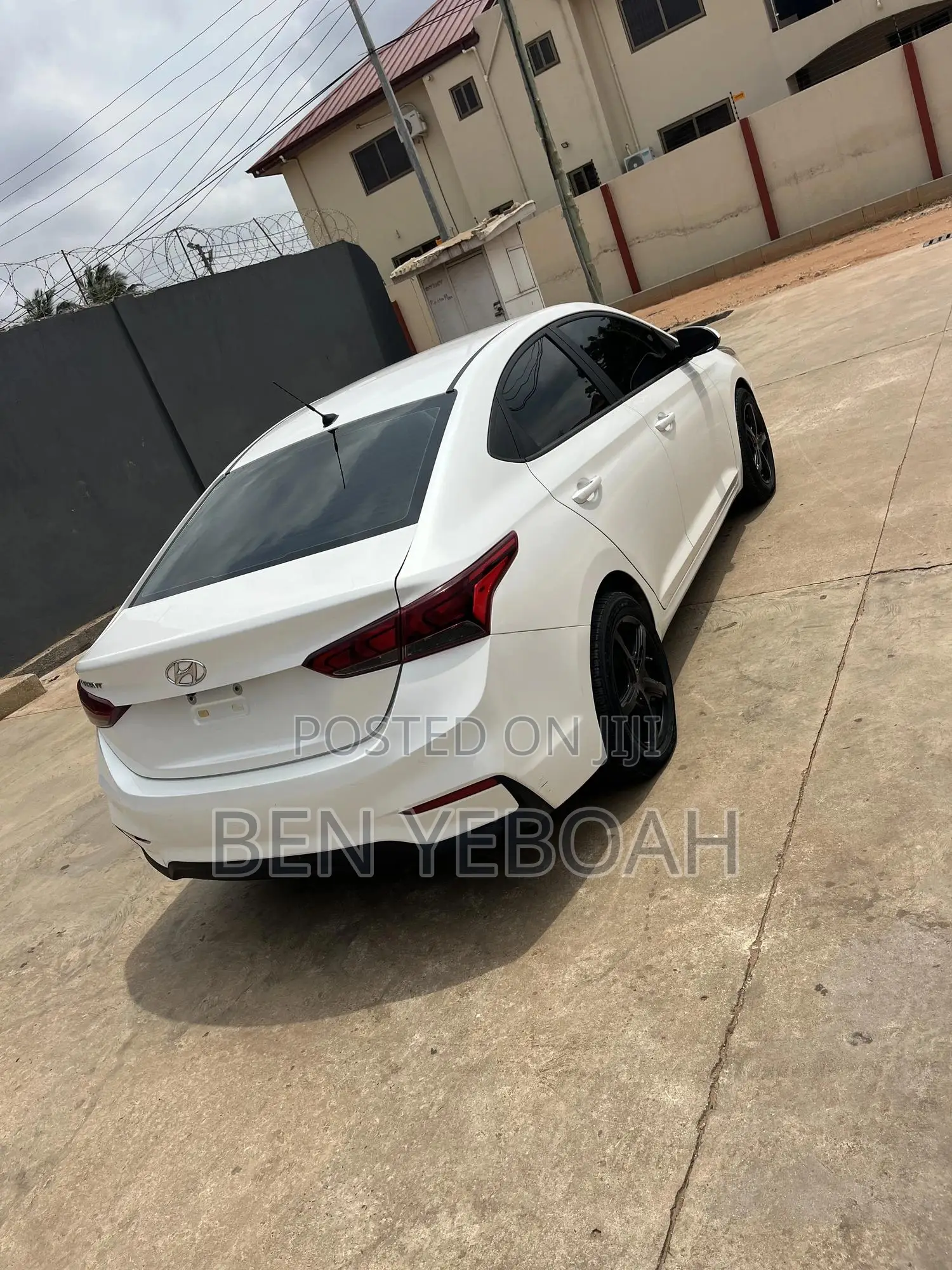 Hyundai Accent SE 2020 White