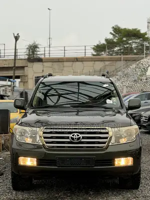Toyota Land Cruiser 5.7 V8 VXR 2017 Green