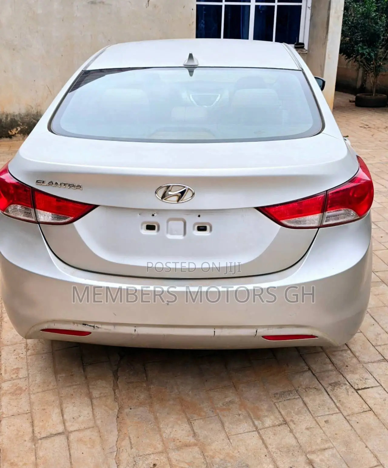 Hyundai Elantra GLS 2012 Silver