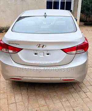 Hyundai Elantra GLS 2012 Silver