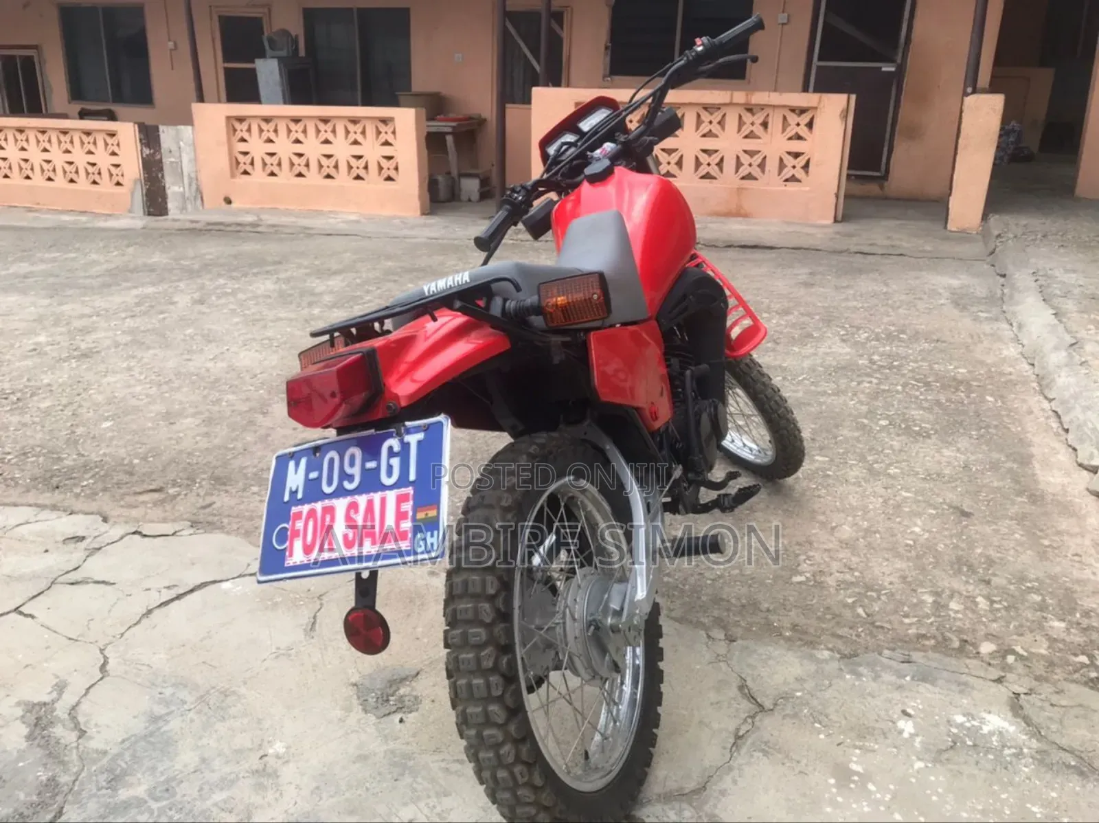 Yamaha DT125 1980 Red