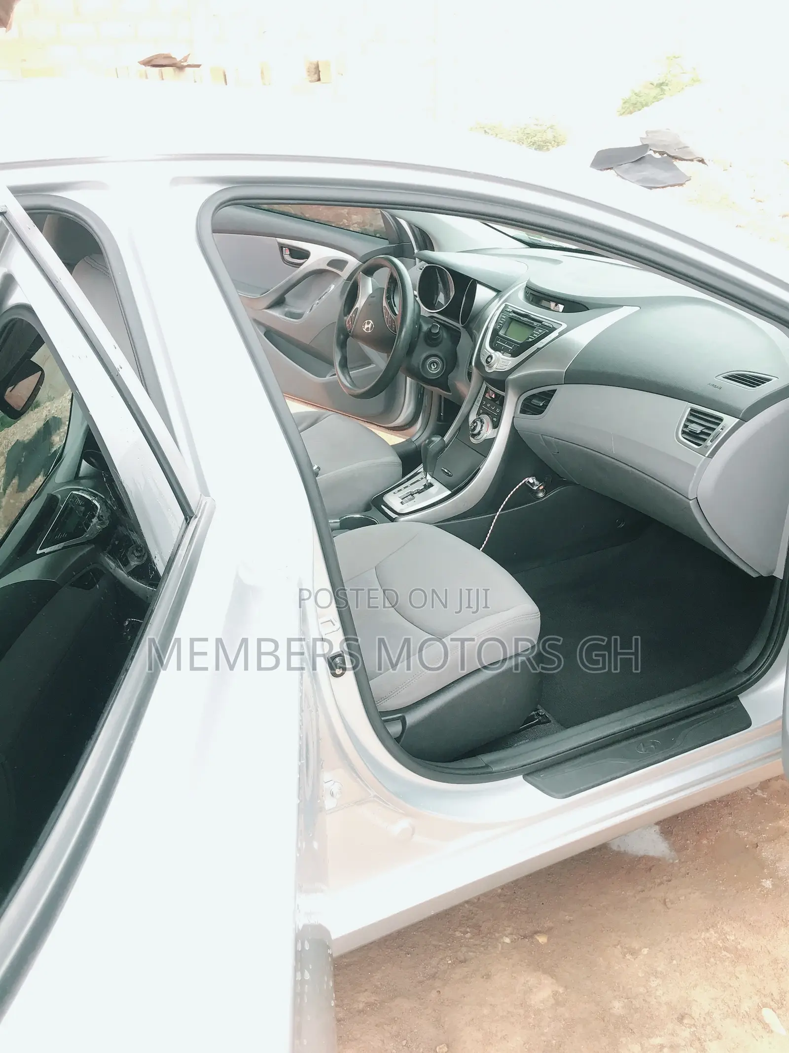 Hyundai Elantra GLS 2012 Silver