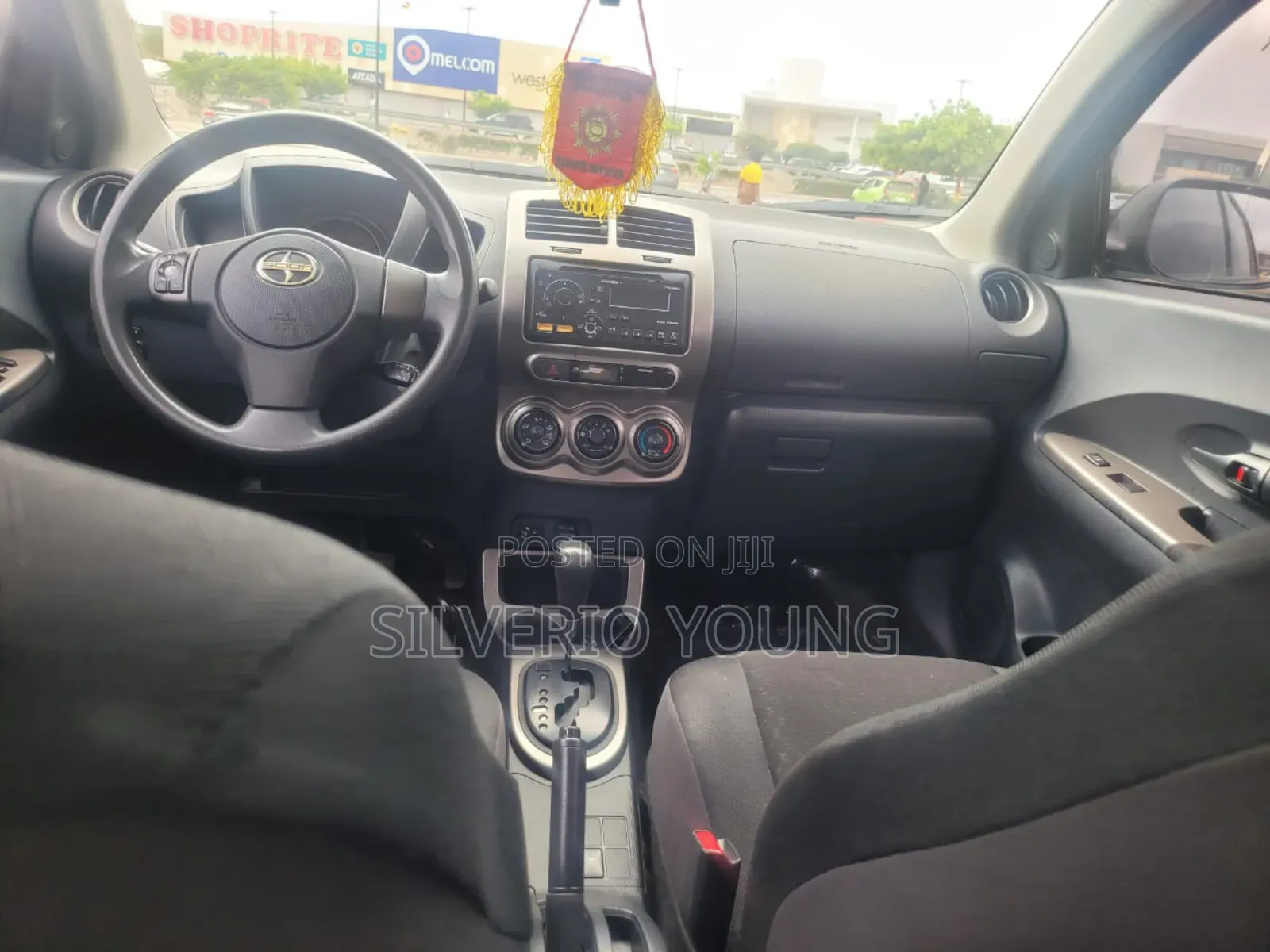 Scion xD 2013