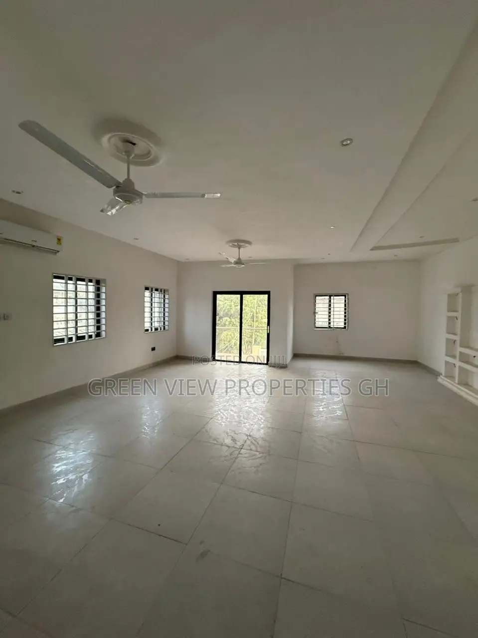 4bdrm Duplex in Haatso for sale