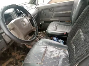 Nissan Hardbody 2008 White