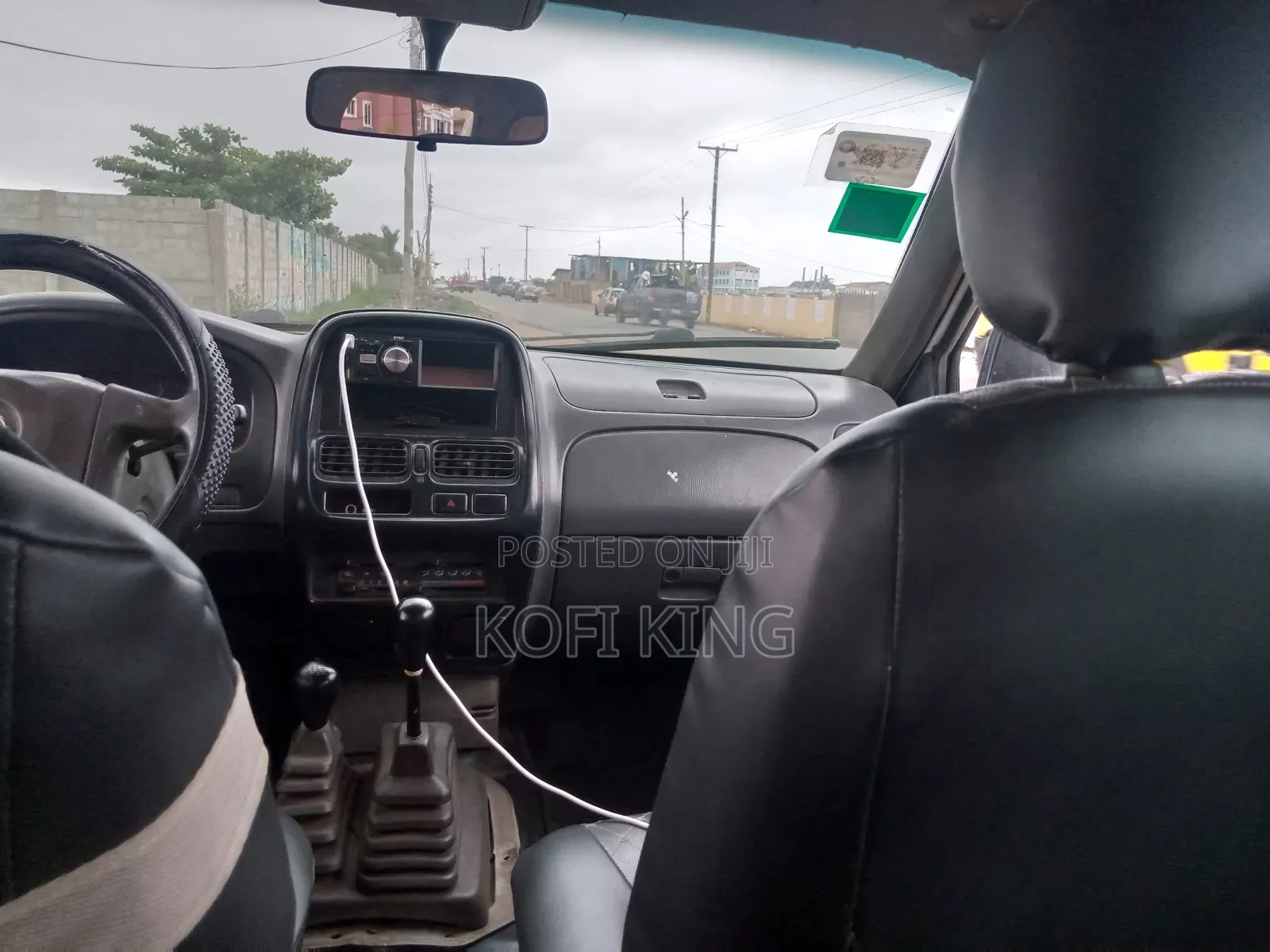 Nissan Hardbody 2008 White