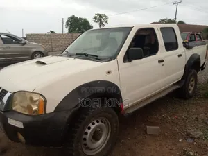 Nissan Hardbody 2008 White