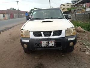 Nissan Hardbody 2008 White