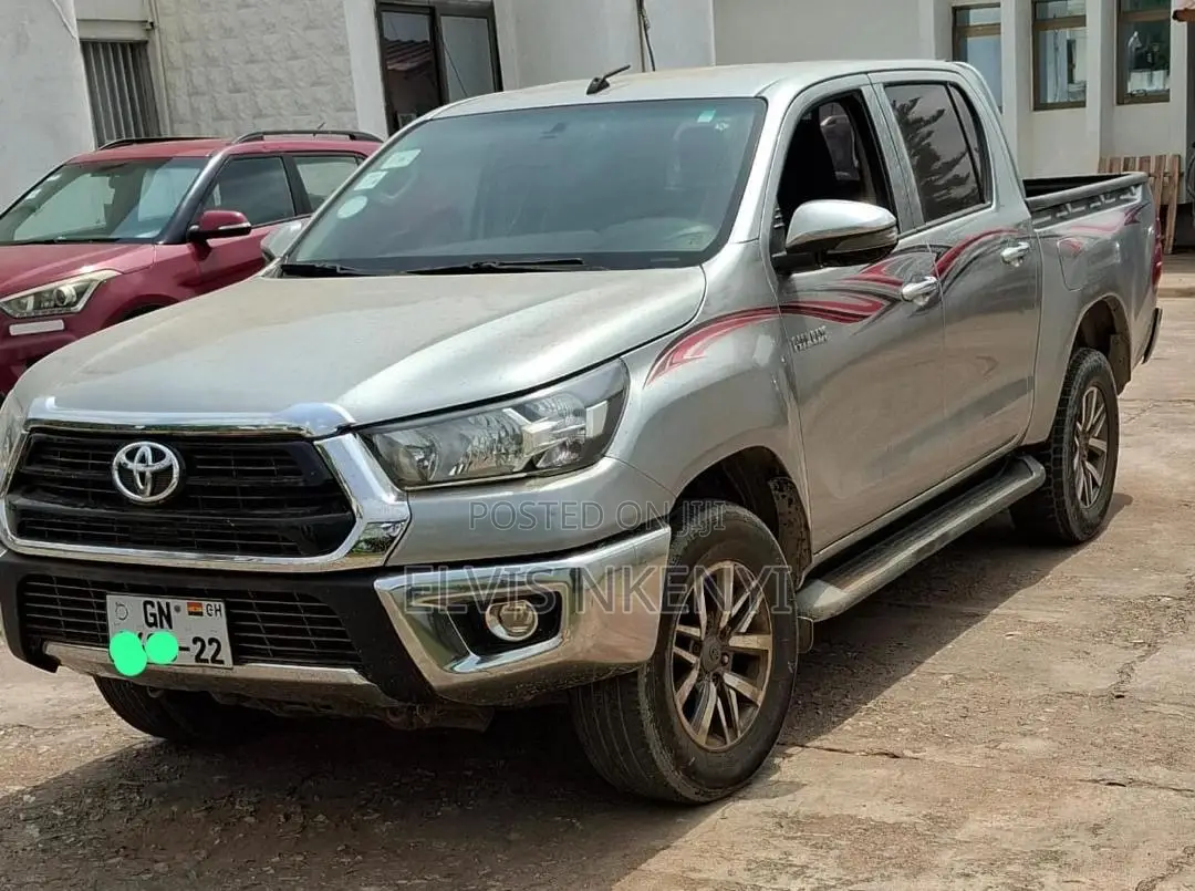 Toyota Hilux Revo Double Cab Deisel 2.4 AWD 2022 Gray