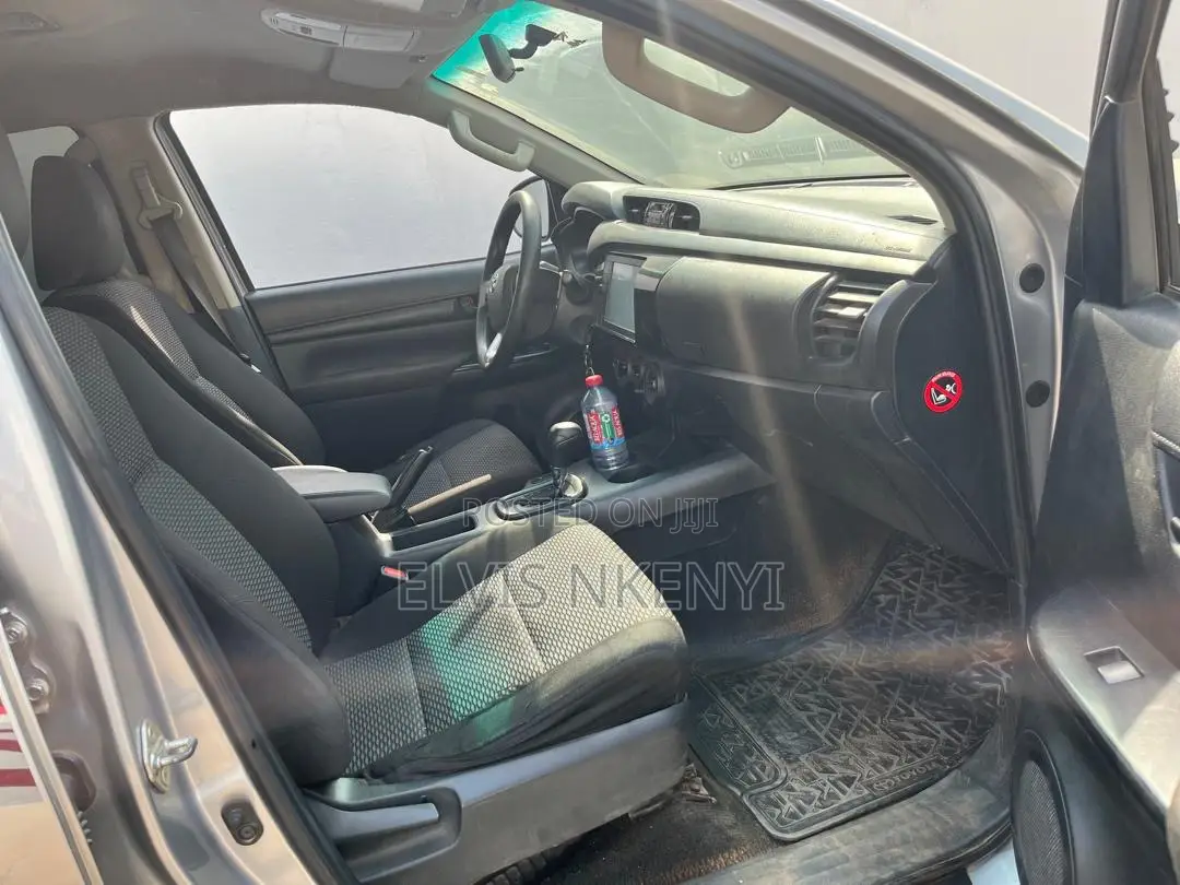Toyota Hilux Revo Double Cab Deisel 2.4 AWD 2022 Gray