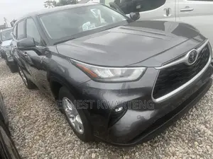 Toyota Highlander XLE 2025 Black
