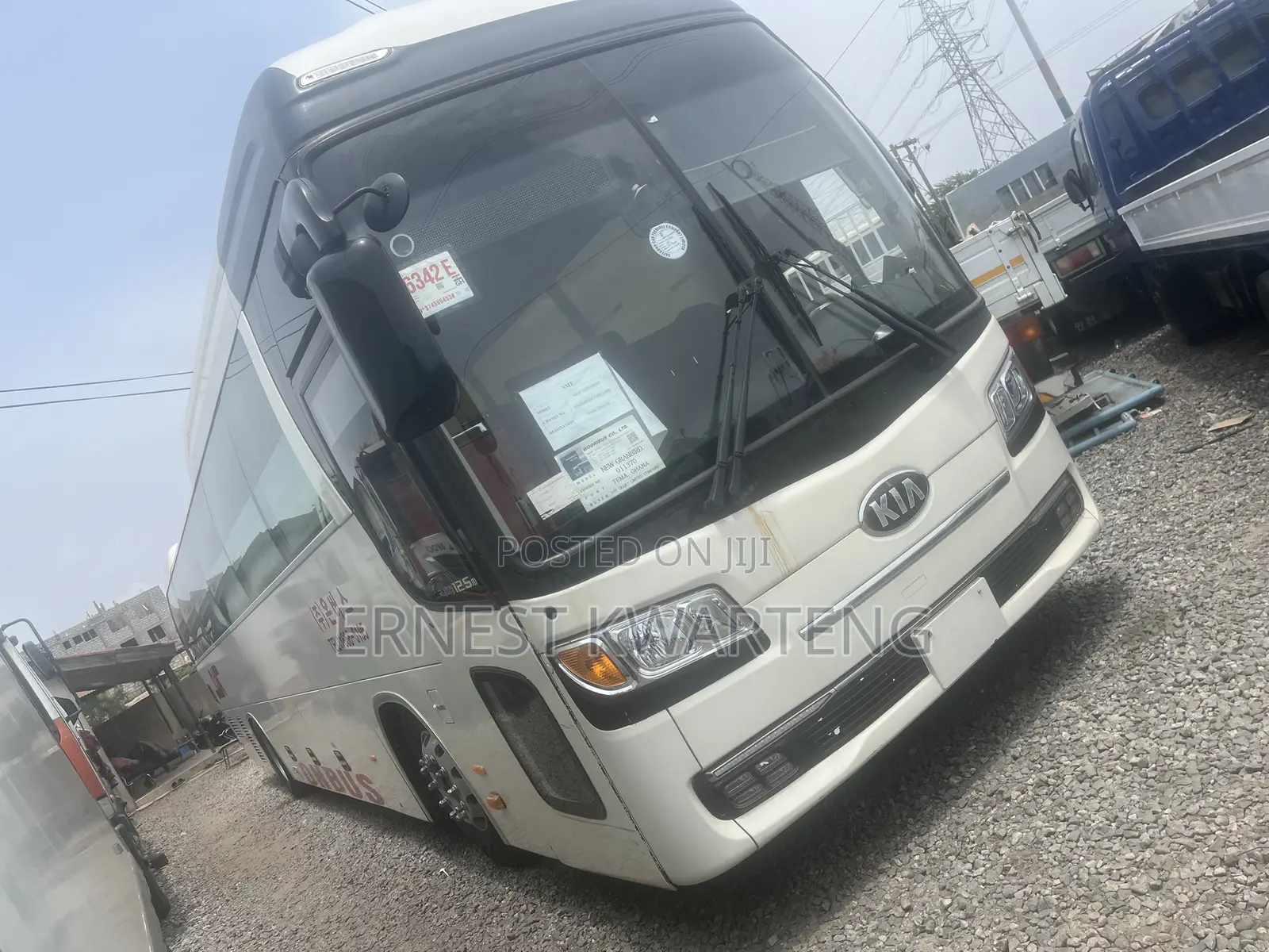 Kia Granbird 2016 White