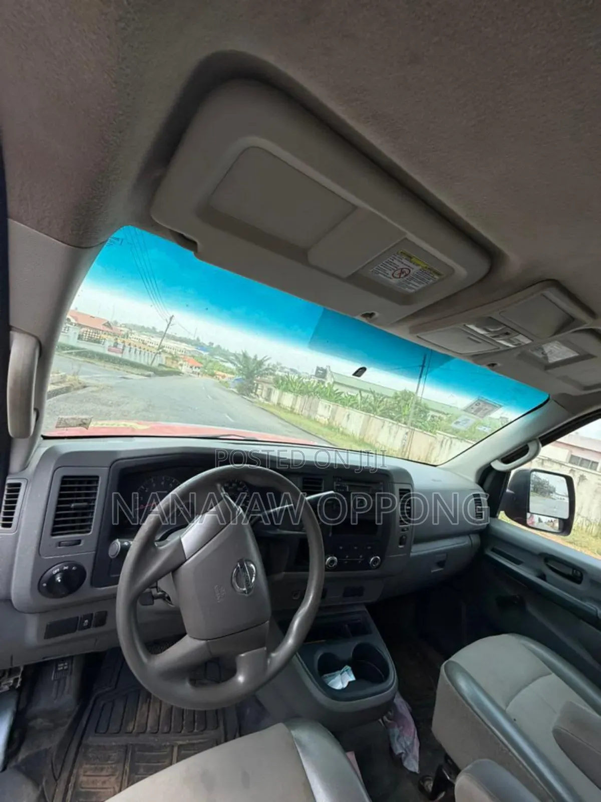Nissan NV200 2017 Red