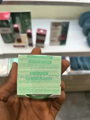 Yves Rocher Sebo Pure Végétal Zero Blemish Gel Cream