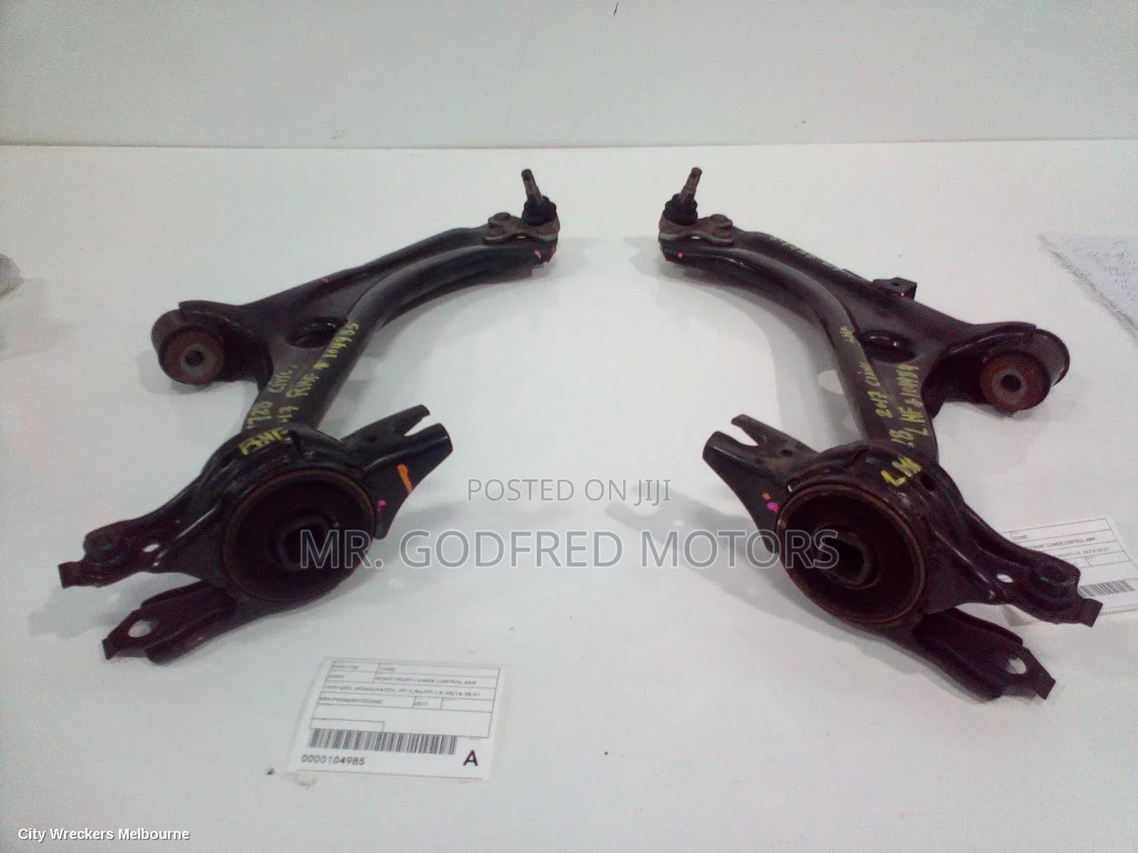 Honda Civic 2016-20 Lower Control Arm Complete Pair. Original