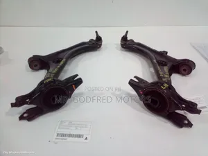 Honda Civic 2016-20 Lower Control Arm Complete Pair. Original