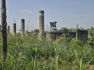 Uncompleted Lintel Level House Nyankyerenyease for Sale