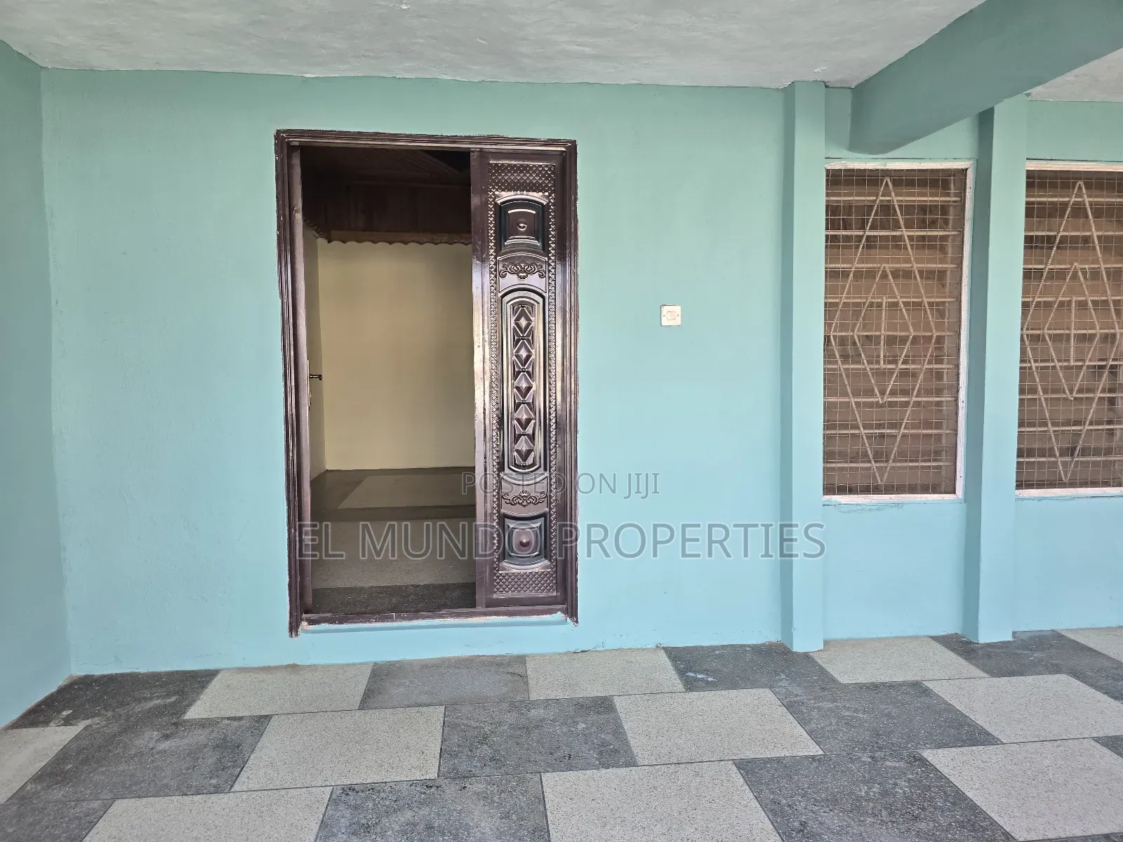 2bdrm Apartment in Ipt Container, Kumasi Metropolitan for rent
