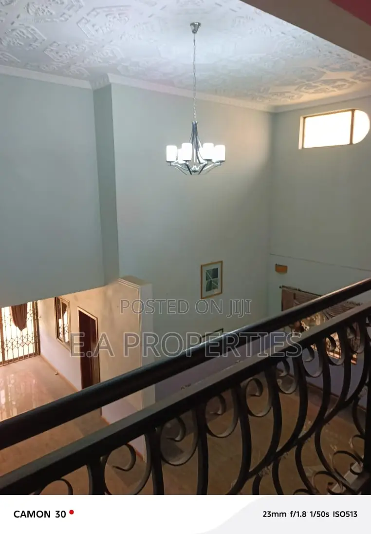7bdrm House in Ea Properties, Frafraha for rent