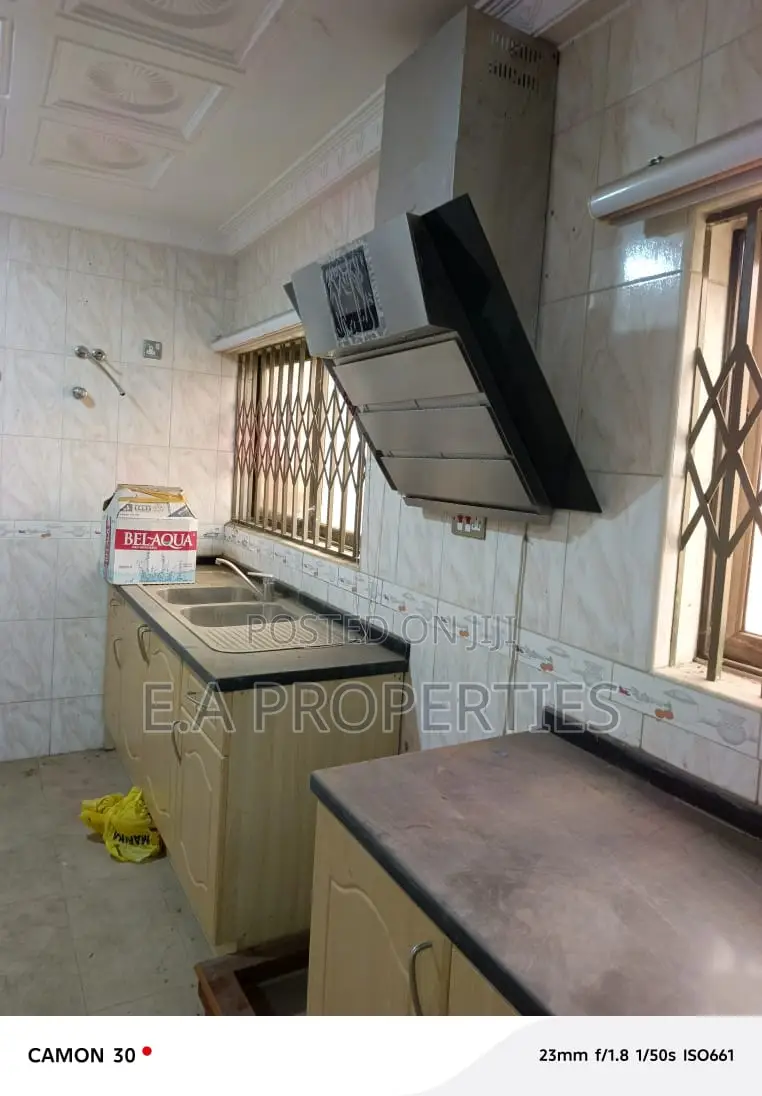 7bdrm House in Ea Properties, Frafraha for rent
