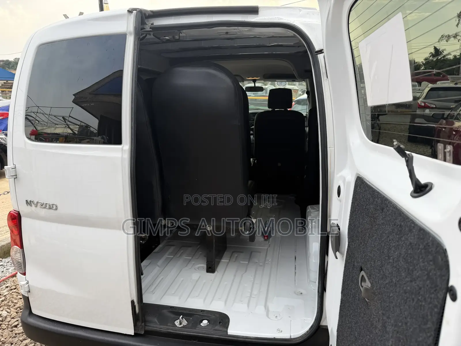 Nissan NV200 2012 White