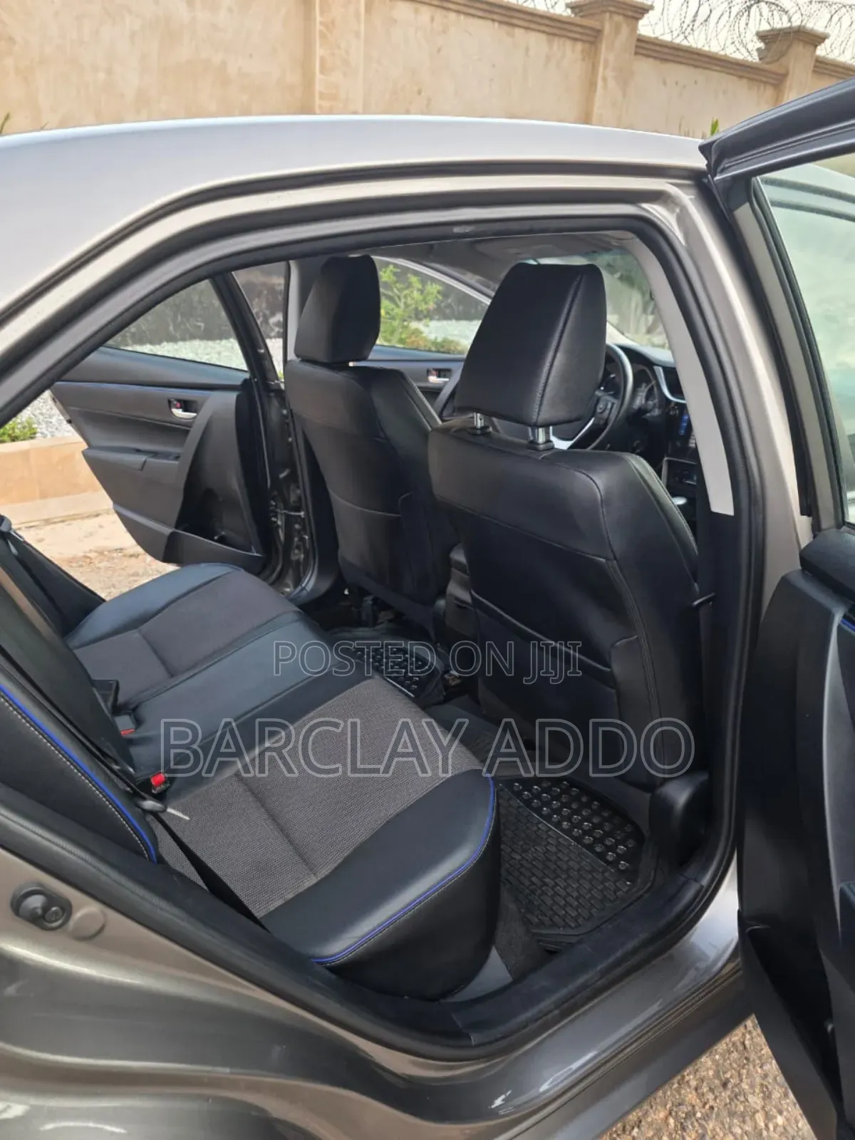 Toyota Corolla SE Special Edition 4dr Sedan (1.8L 4cyl CVT) 2017 Brown