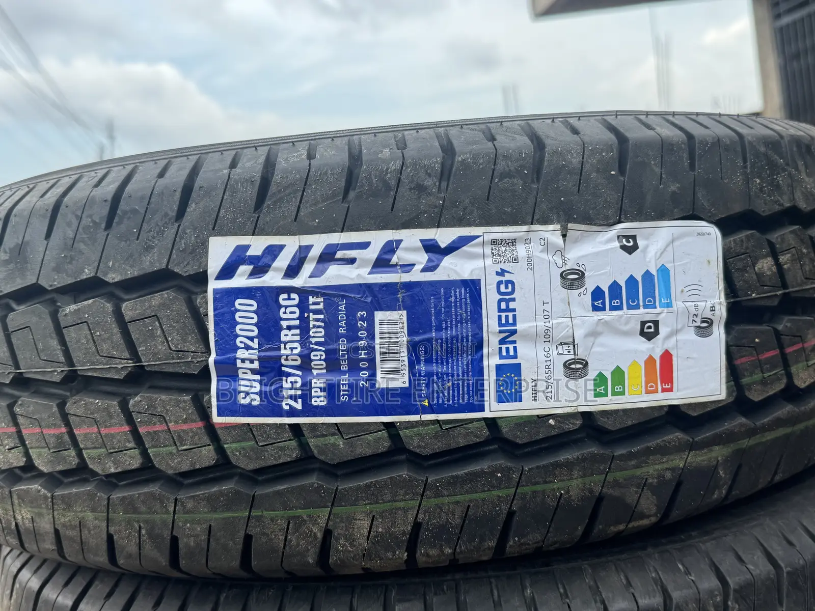 215/65r16c Hifly