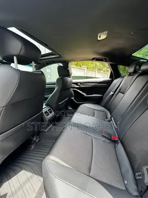 Honda Accord Sport (2.0L 4cyl Turbo 10A) 2019 White