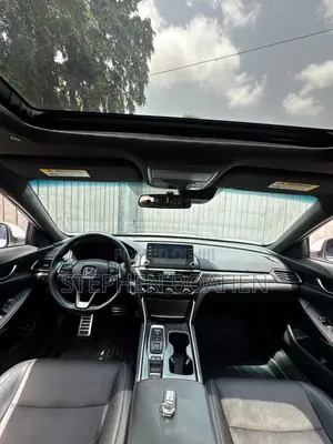 Honda Accord Sport (2.0L 4cyl Turbo 10A) 2019 White