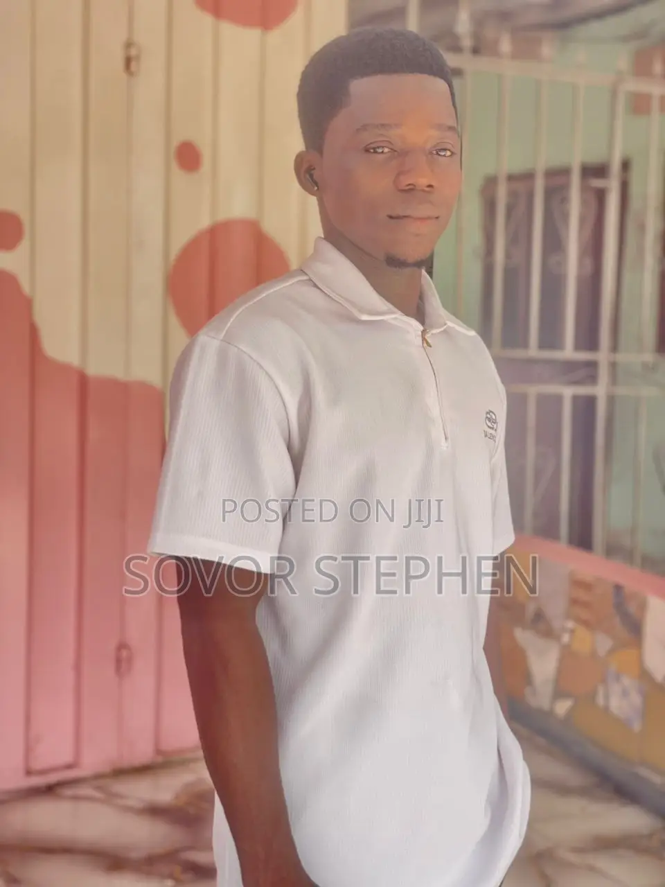 SHS Graduate and Good at Maths, I Have Seven Years Experiences in Sale and Customer Serving