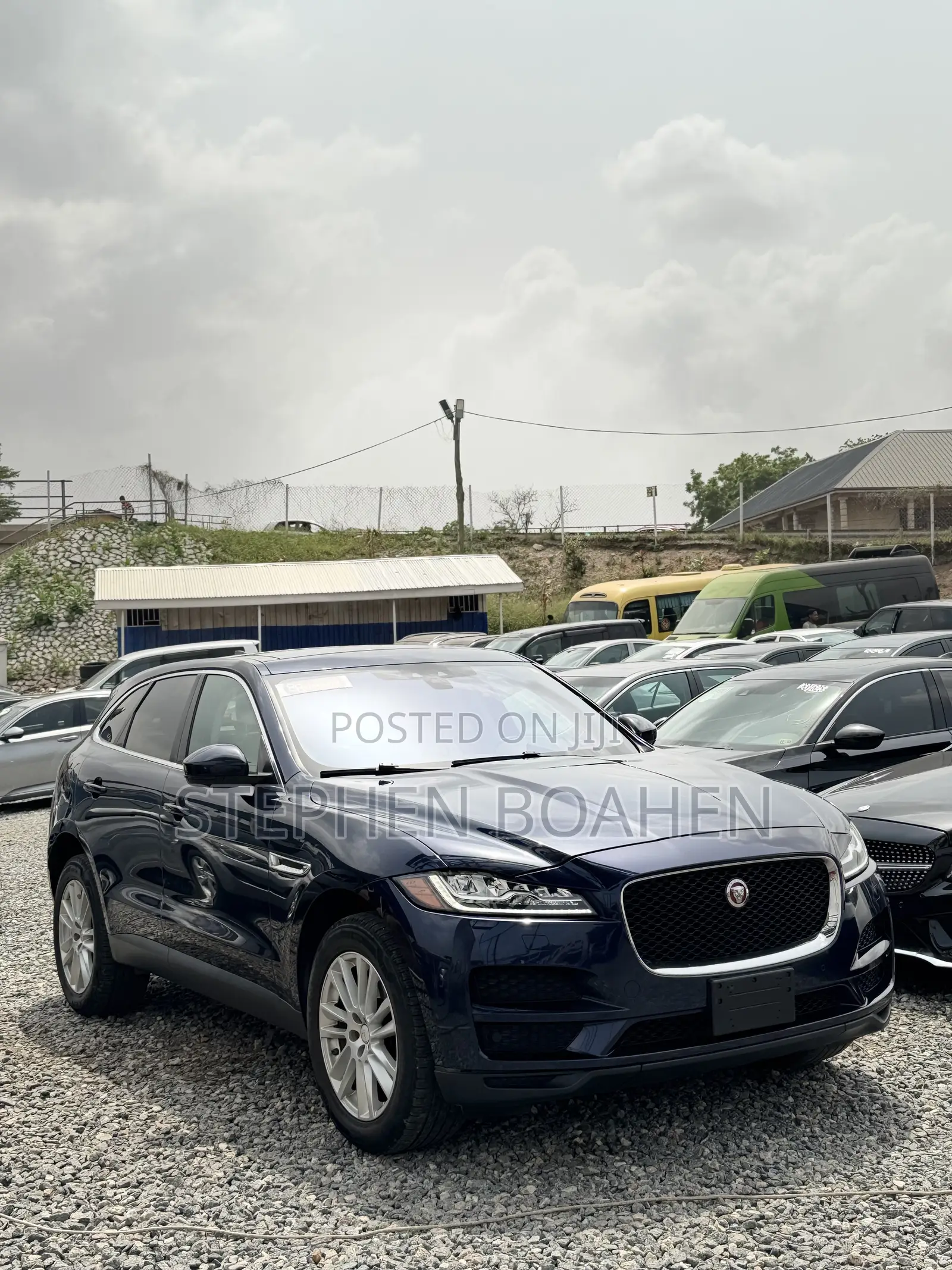 Jaguar F-Pace 35t Premium 2017 Blue
