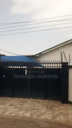 3bdrm House in Mile 7 for rent