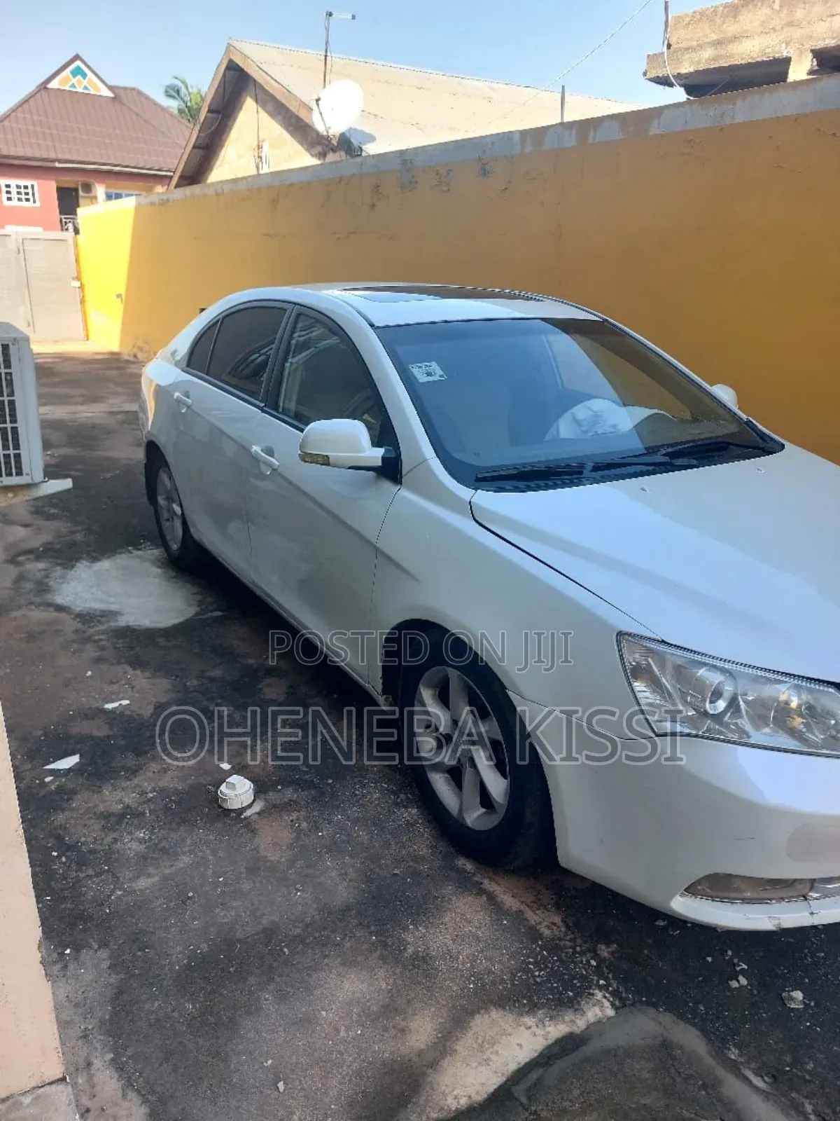 Geely Emgrand EC7 Sedan 1.8 Standart 2012 Pearl