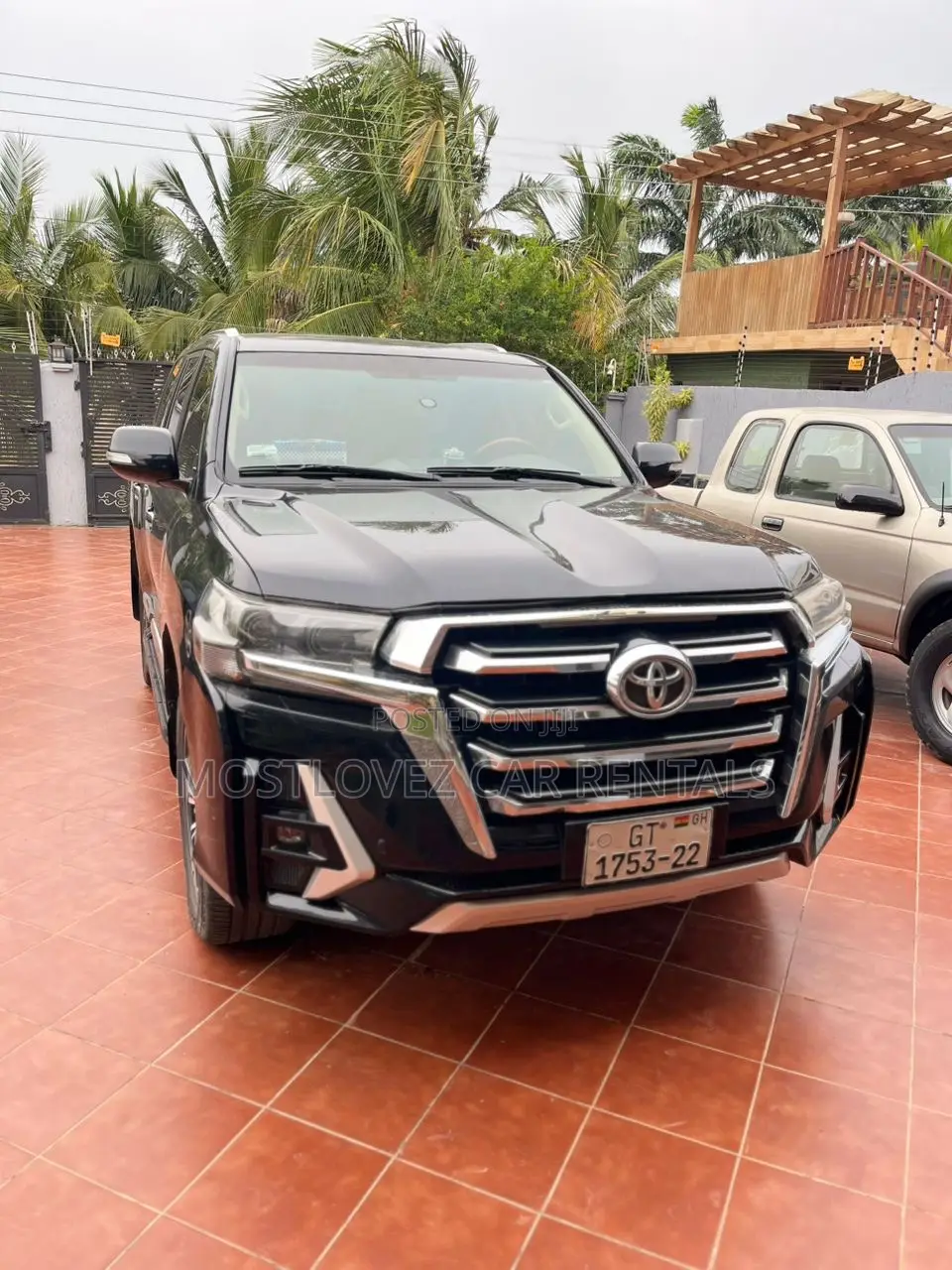 Car Rental- V8 for Rent