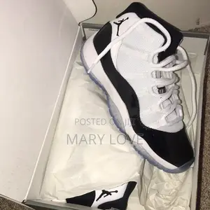 Jordan 11s