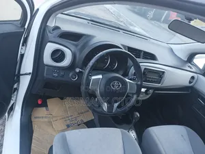 Toyota Yaris 2013 White
