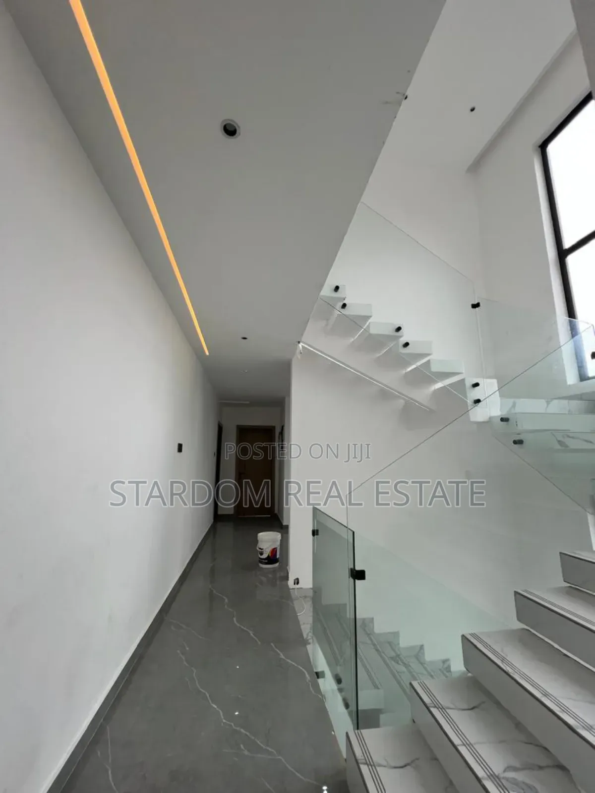 4bdrm Duplex in Ashaley Botwe, Little Roses Area for sale