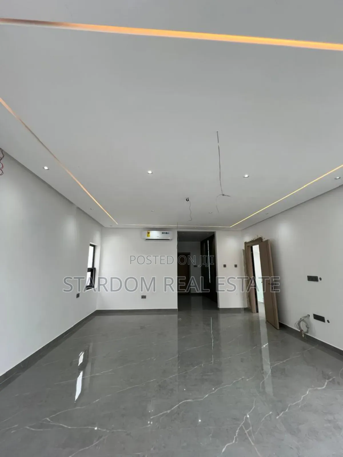 4bdrm Duplex in Ashaley Botwe, Little Roses Area for sale