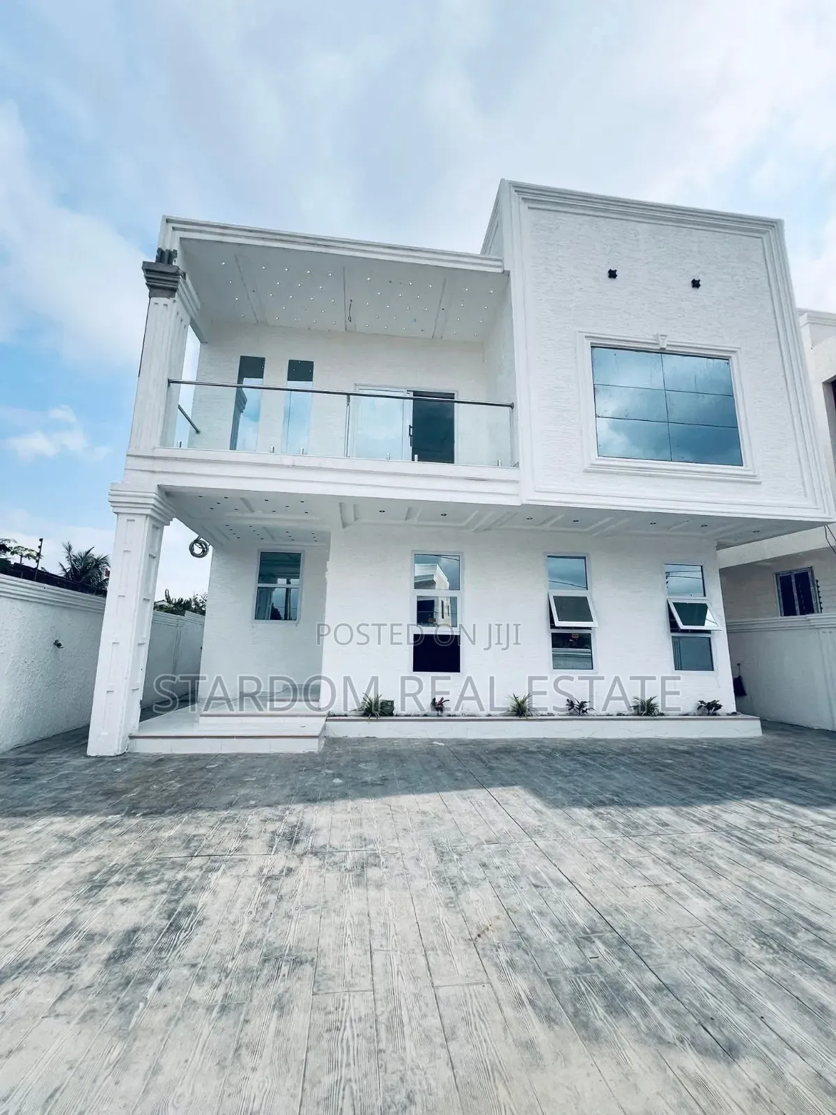 4bdrm Duplex in Ashaley Botwe, Nmai-Dzorn for sale