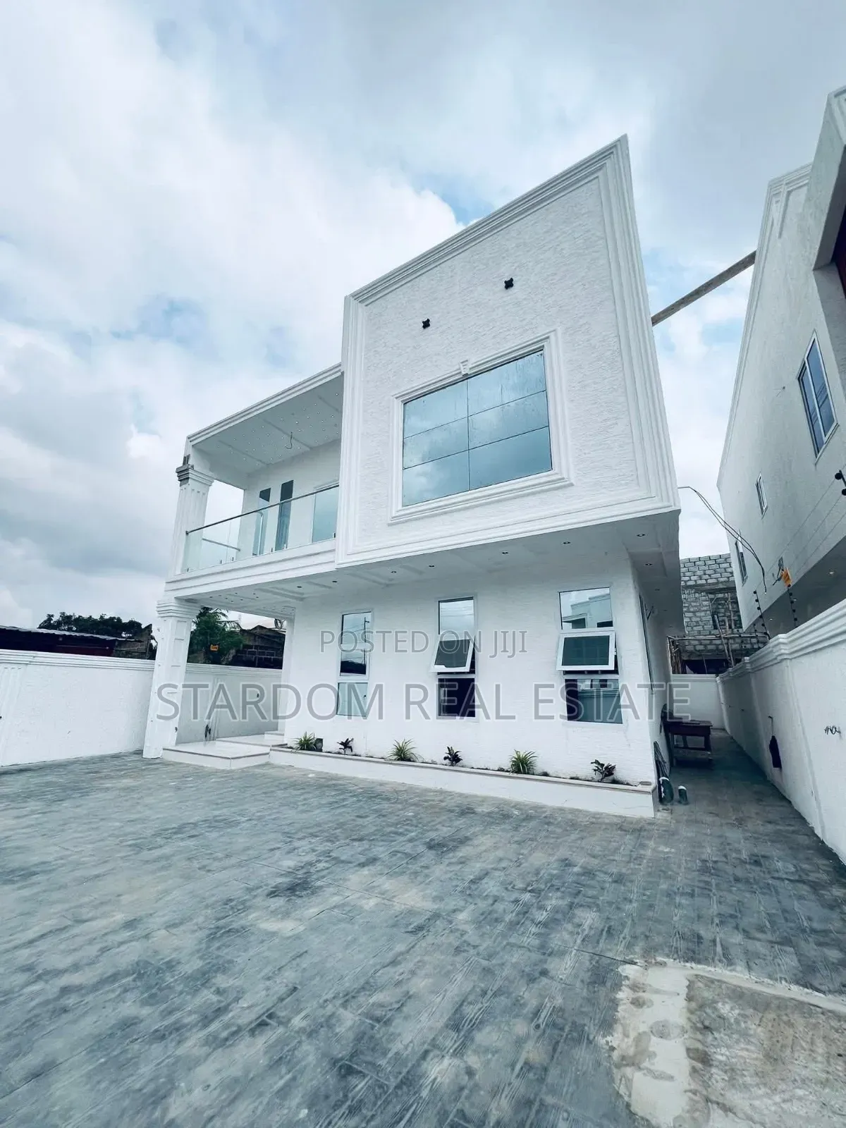 4bdrm Duplex in Ashaley Botwe, Nmai-Dzorn for sale